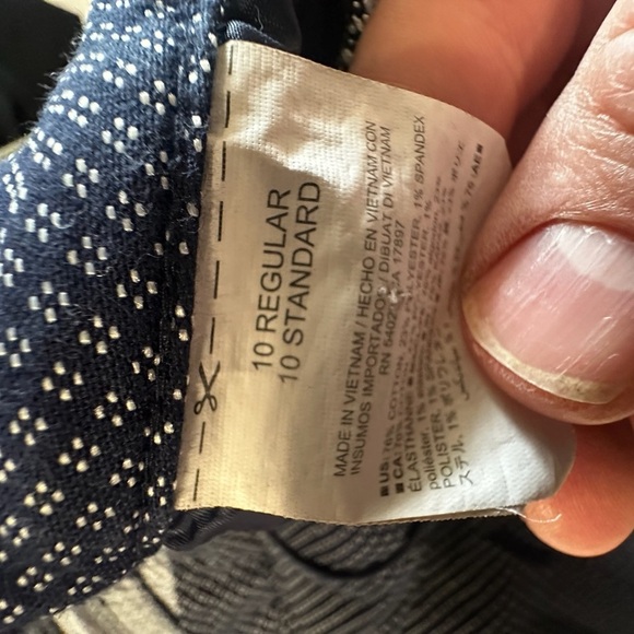 Old Navy Women's Navy and White Patterned Mid Rise Dress Pants Trousers - Picture 8 of 8